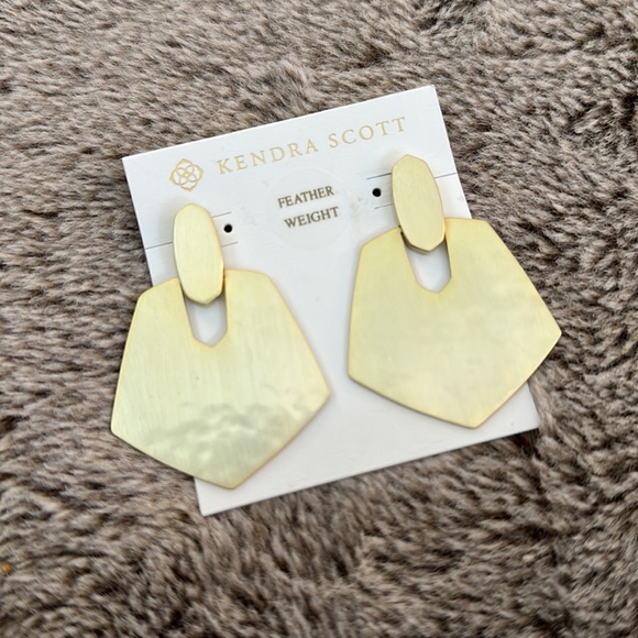 Kendra Scott Gold Feather Weight Earrings - Picture 2 of 3